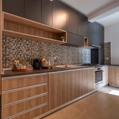 Nabaro View - Solid House Mamaia